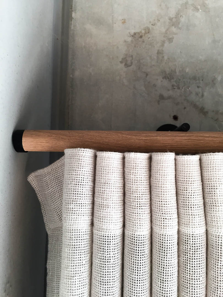 CUSTOM HARDWARE, ACCESSORIES & BESPOKE HEADINGS