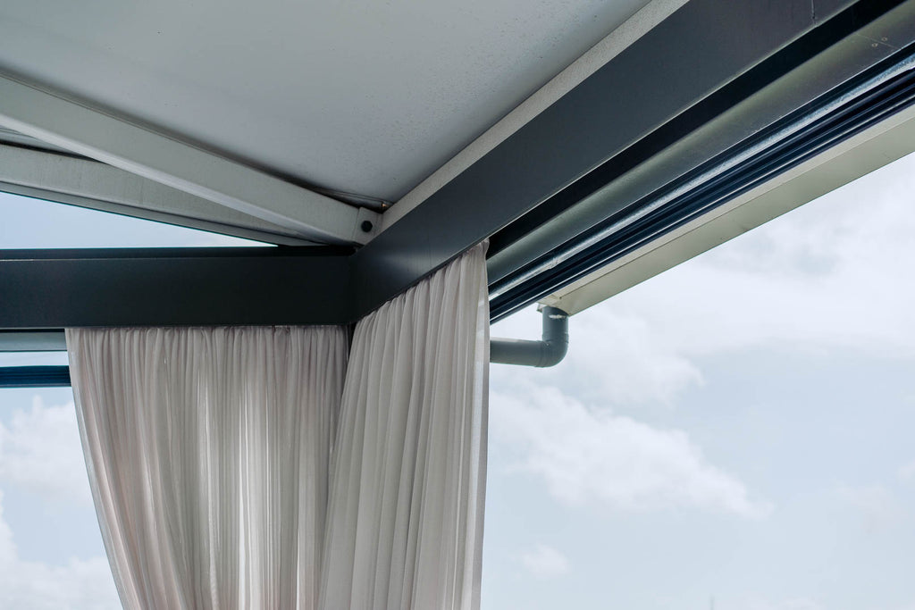 CUSTOM HARDWARE, ACCESSORIES & BESPOKE HEADINGS