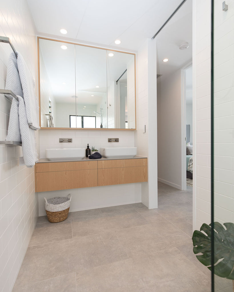 SUNSHINE BEACH PENTHOUSE