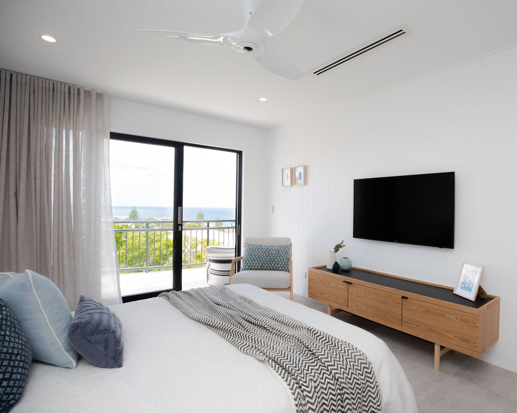 SUNSHINE BEACH PENTHOUSE