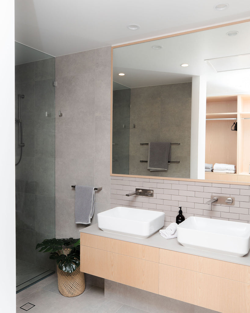 SUNSHINE BEACH PENTHOUSE