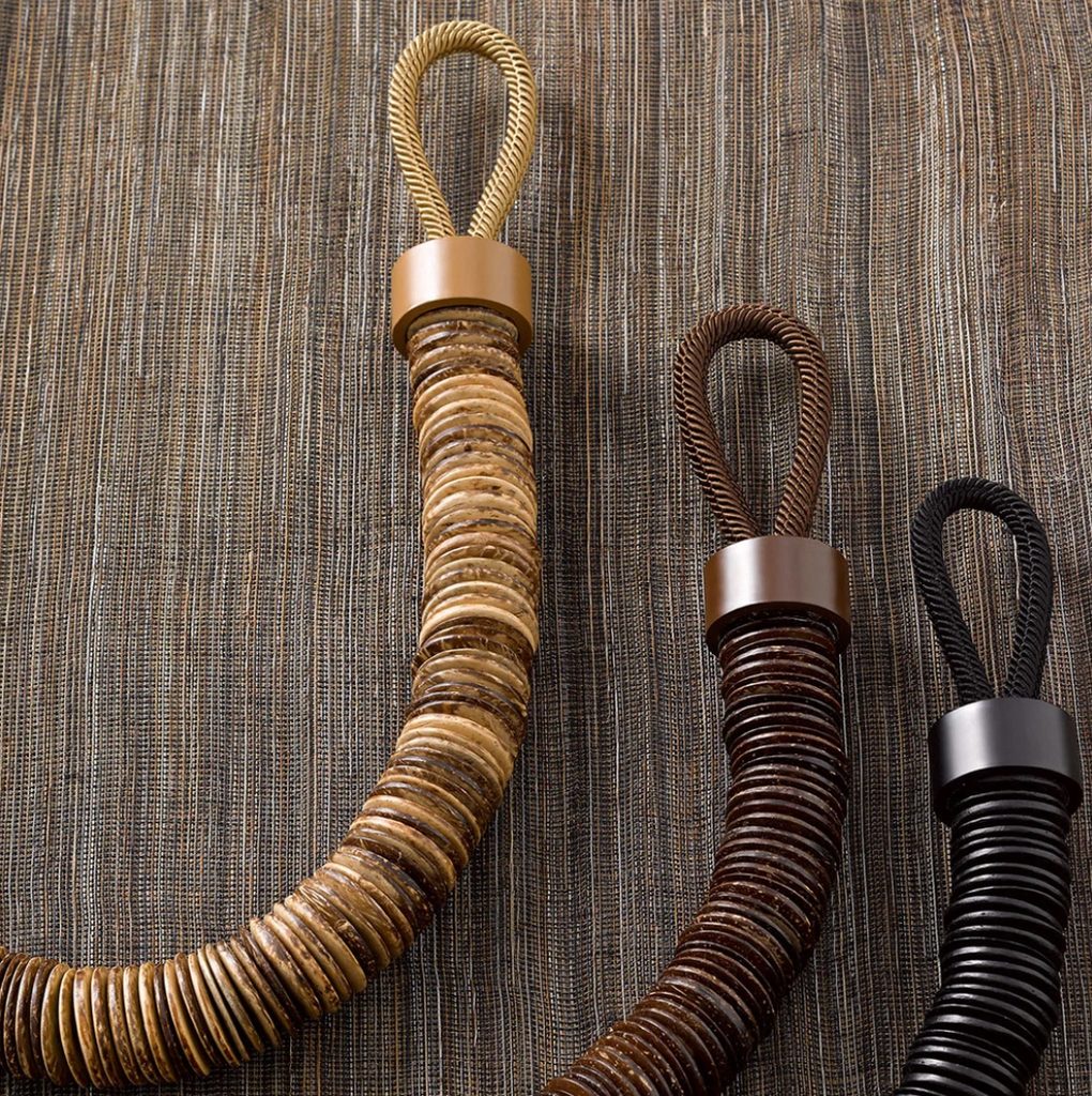 CUSTOM HARDWARE, ACCESSORIES & BESPOKE HEADINGS